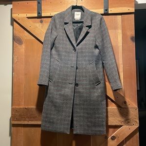 Abercrombie & Fitch Wool Blend Dad Coat - Grey Red Plaid. Sz M